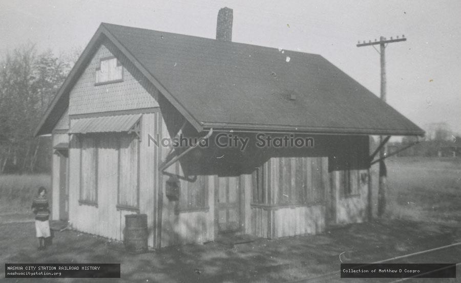 Postcard: Railroad Station, Thwaites, Assonet, Massachusetts